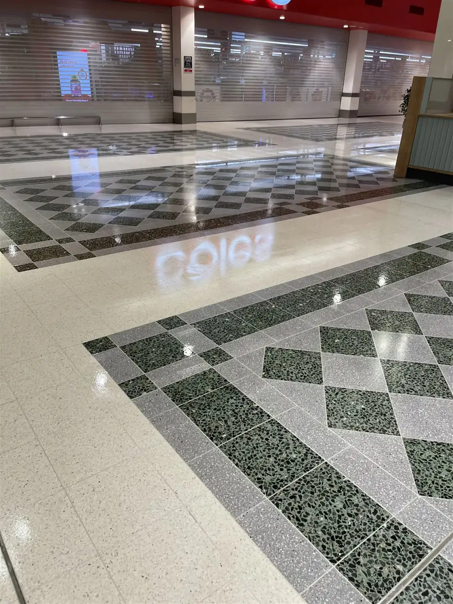 Shopping centre services